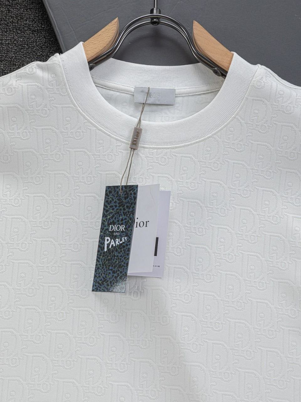 Dior T-shirt