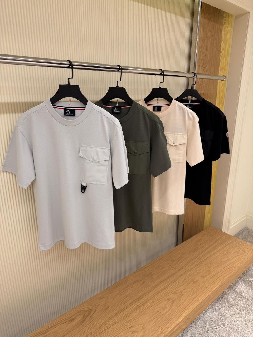 Moncler T-shirt