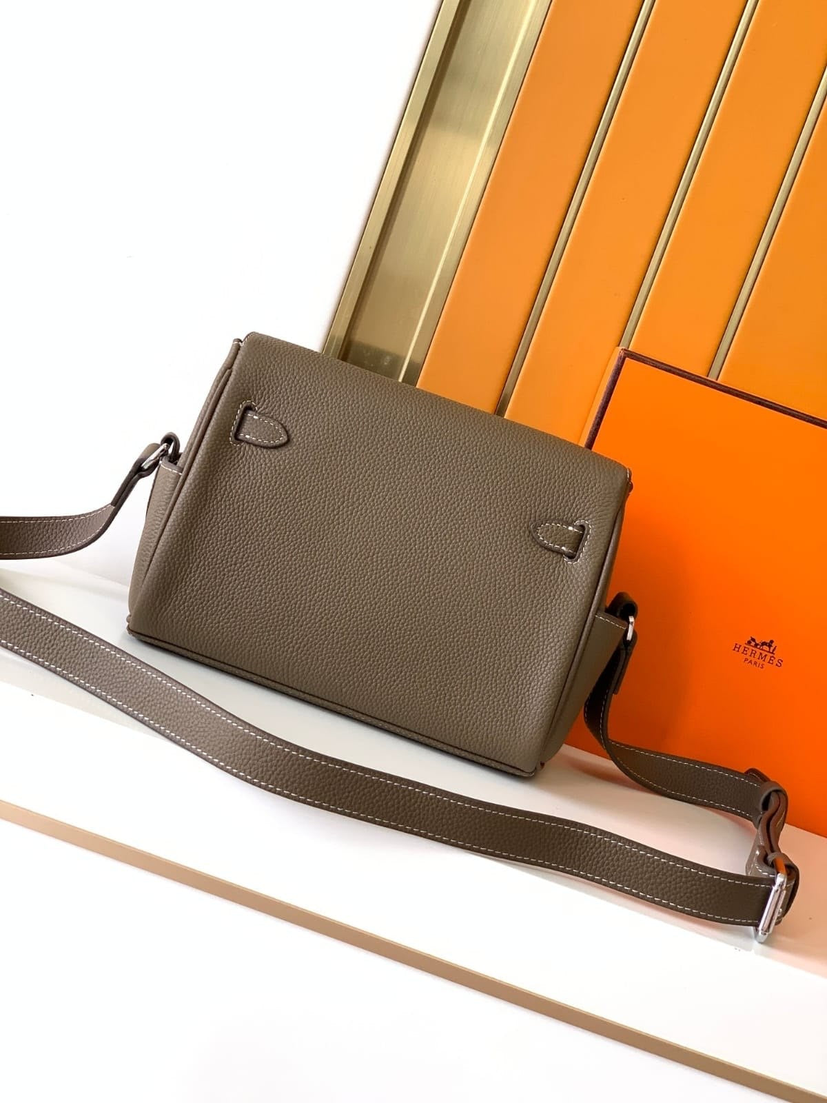 Hermes Messenger Bag (Vip)