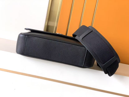 Gucci Messenger Bag (Vip)