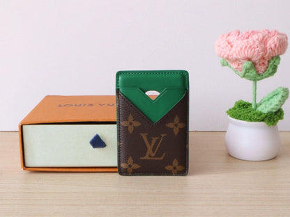 Louis Vuitton CardHolder
