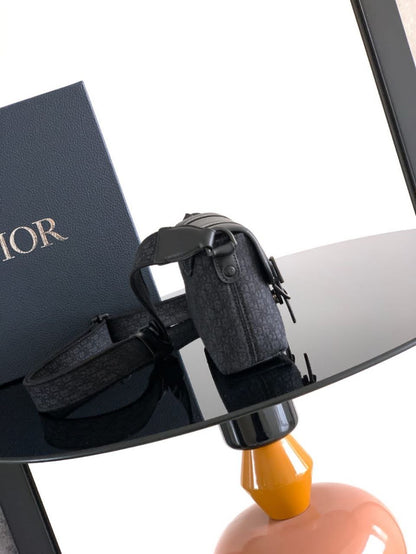 Dior Messenger Bag (Vip)