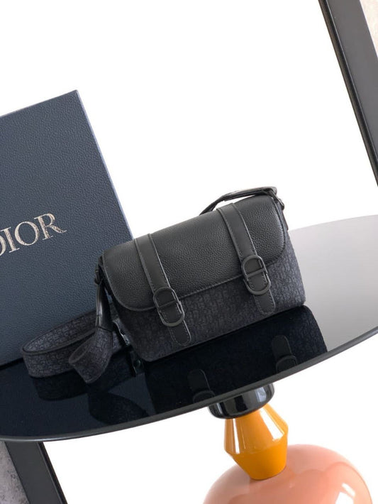 Dior Messenger Bag (Vip)