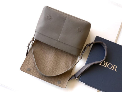 Dior Messenger Bag (Vip)