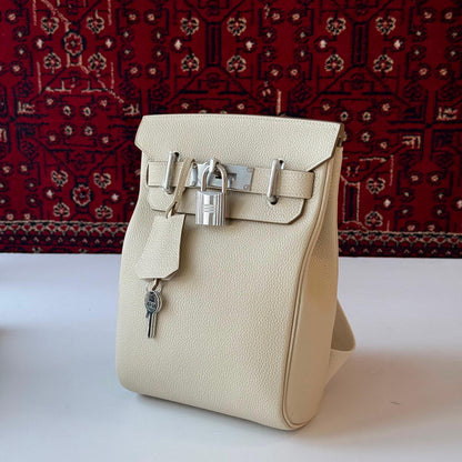Hermes Backpack (VIP Quality)
