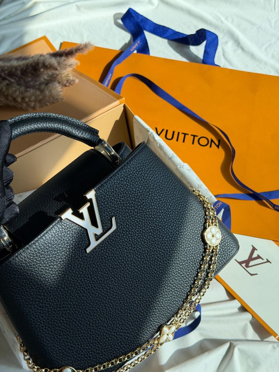 Louis Vuitton Sling Bag (Vip)