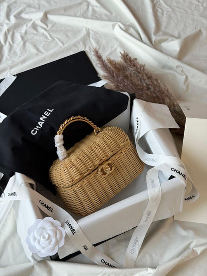 Louis Vuitton Sling Bag (Vip)