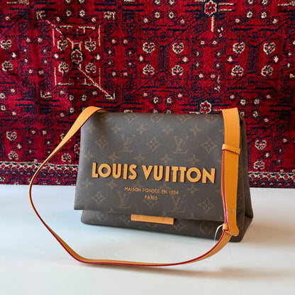 Louis Vuitton Messenger Bag (VIP Quality)