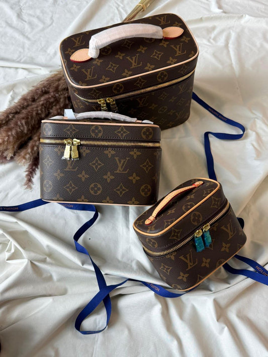 Chanel Makup Bag (VIP Quality)