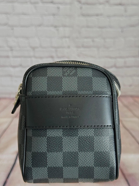 Louis Vuitton Pouch (VIP Quality)