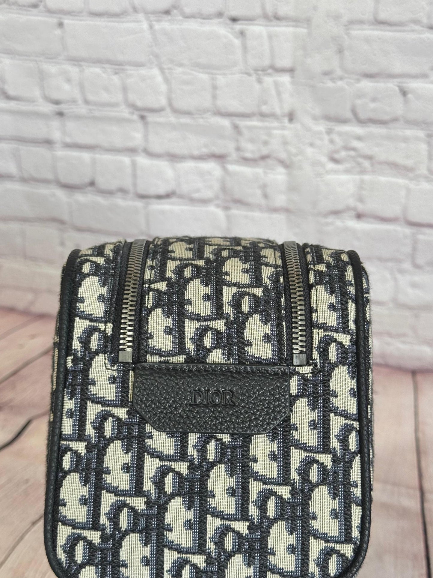 Dior Pouch (VIP Quality)