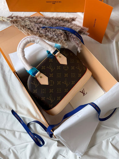 Louis Vuitton Handbag (Vip)