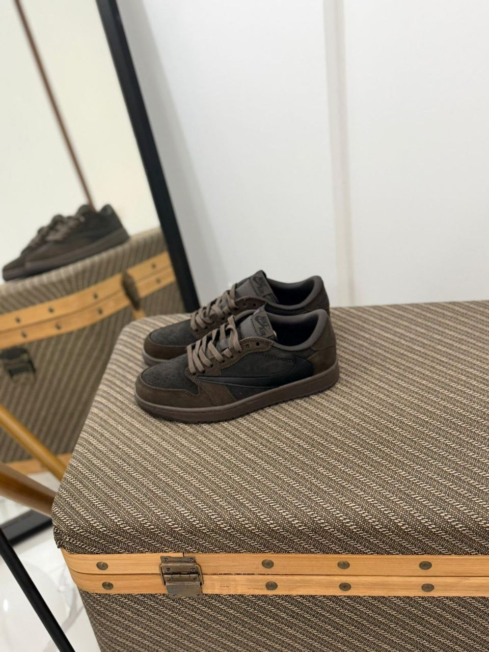 Nike Air Jordan 1 Retro Low OG SP Travis Scott in "Velvet Brown". VIP Quality