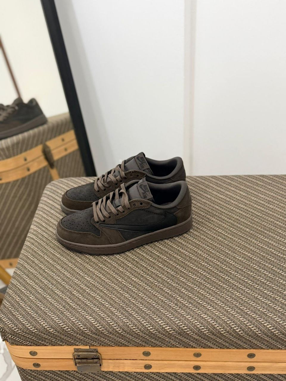 Nike Air Jordan 1 Retro Low OG SP Travis Scott in "Velvet Brown". VIP Quality