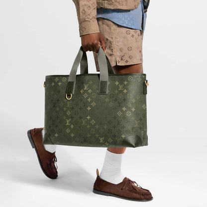 Louis Vuitton Tote Bag (Vip)