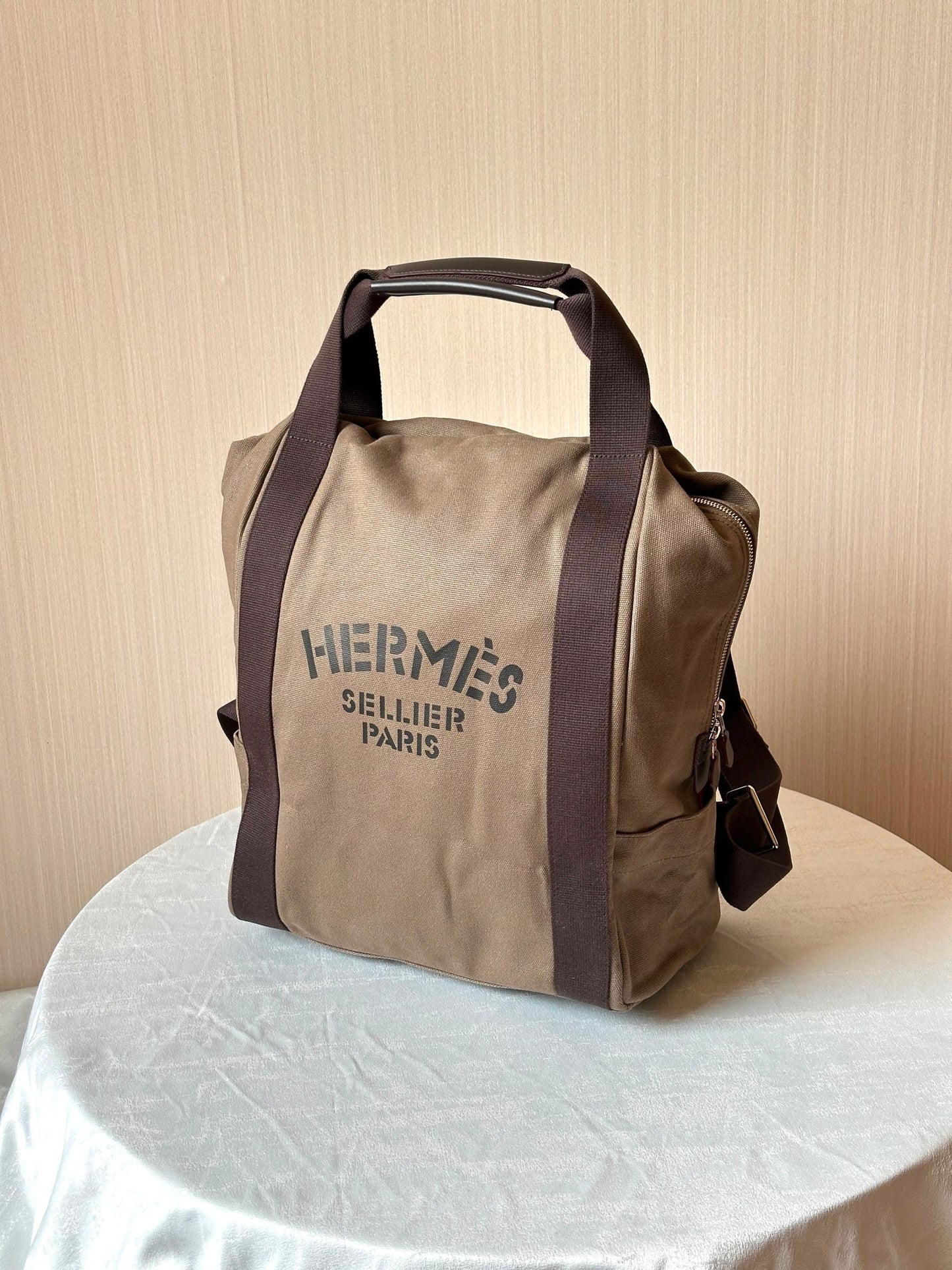 Hermes Backpack (VIP Quality)