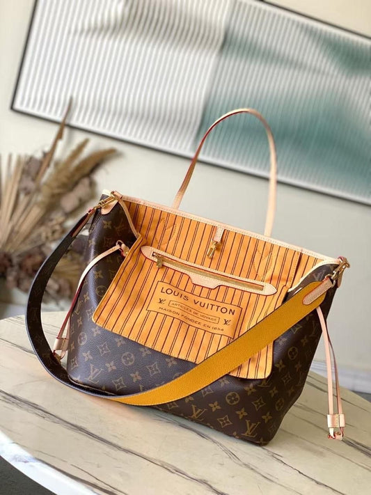 Louis Vuitton Sling Bag (Vip)
