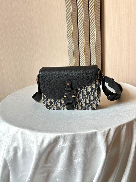 Dior Sling Bag (Vip)