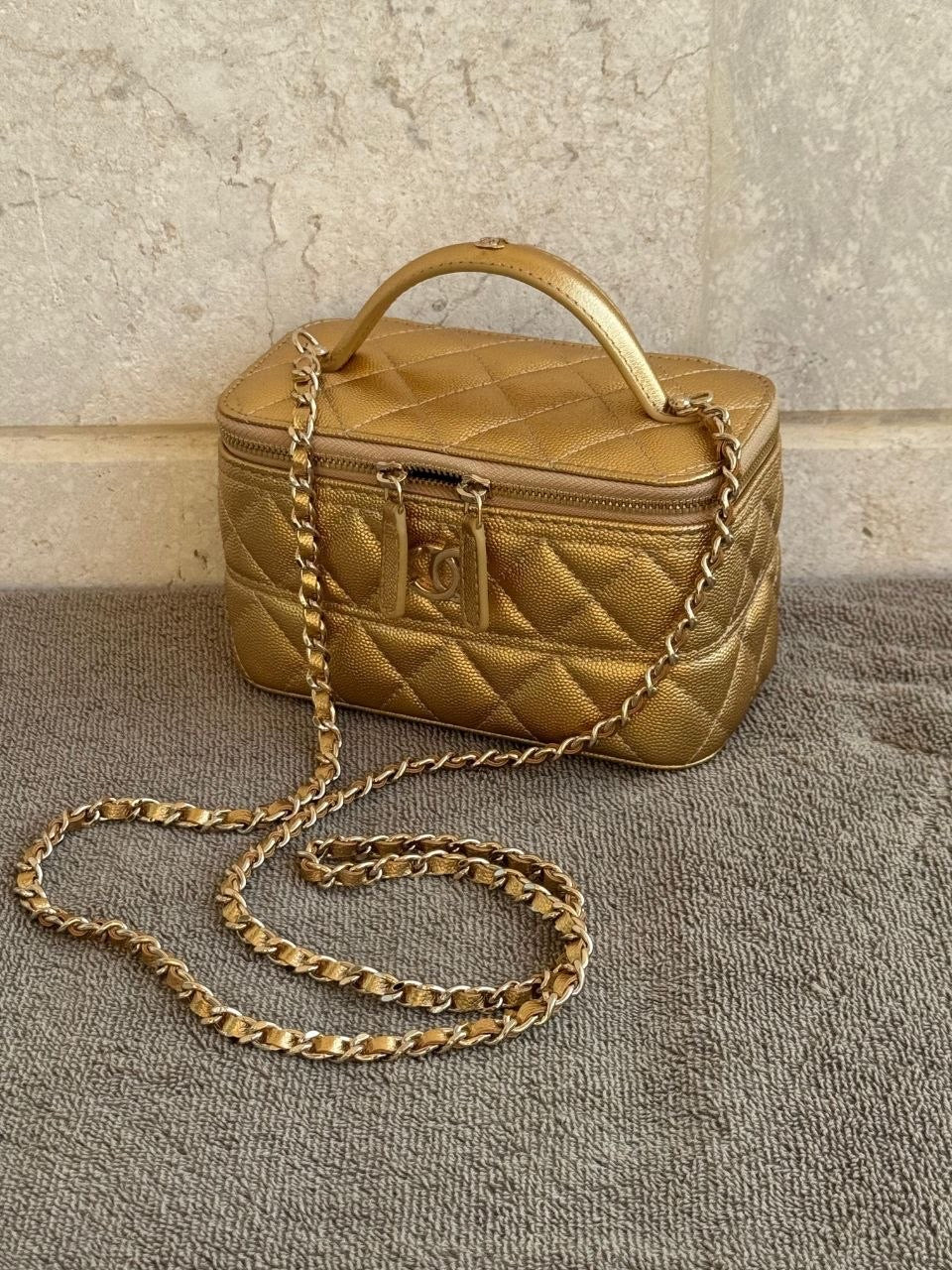 Chanel Sling Bag (VIP Quality)