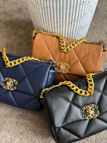 Chanel Sling Bag (Vip)