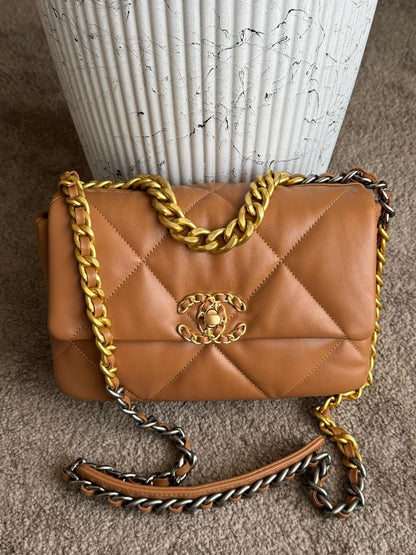 Chanel Sling Bag (Vip)
