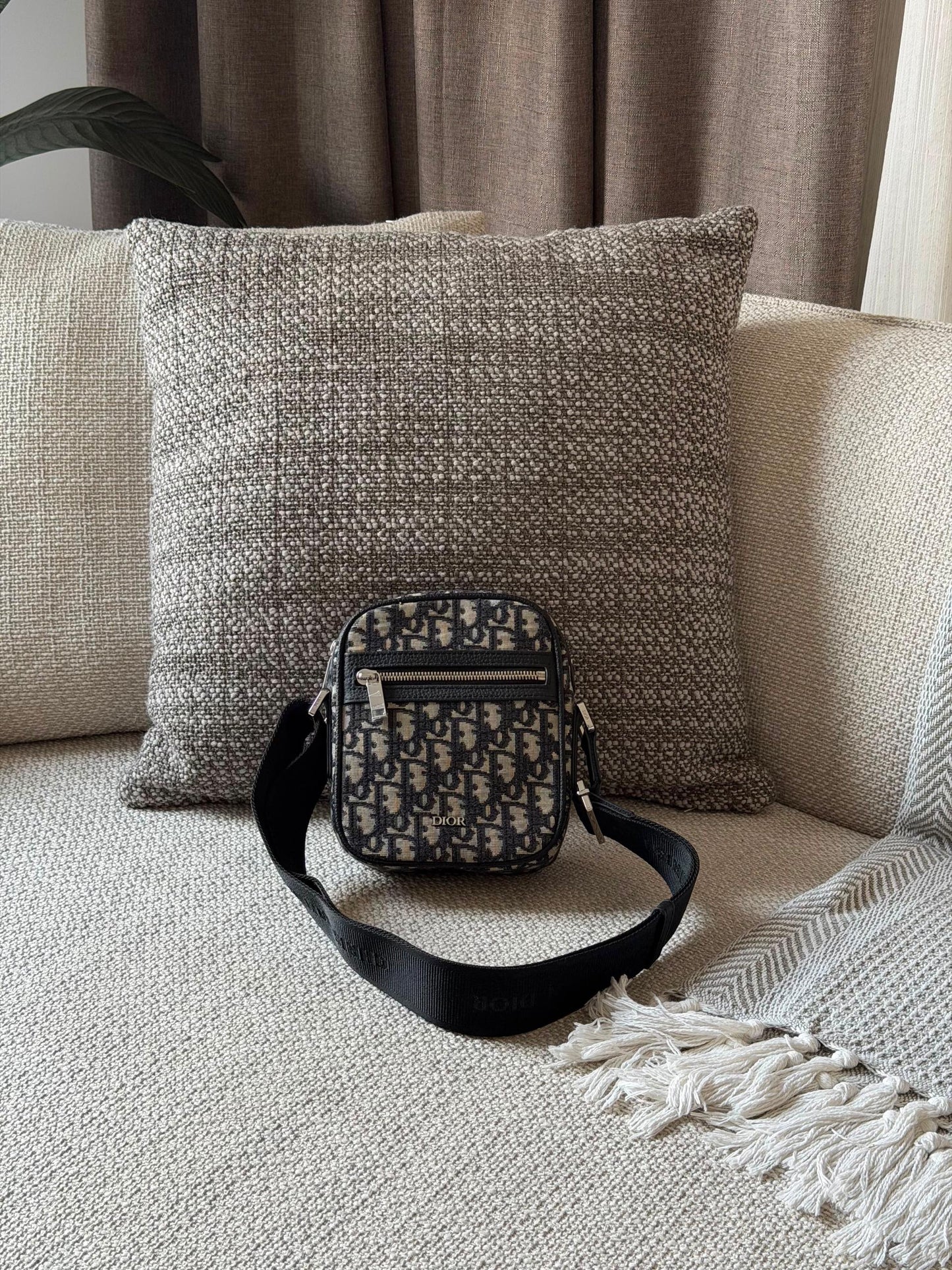 Dior Sling Bag (Vip)