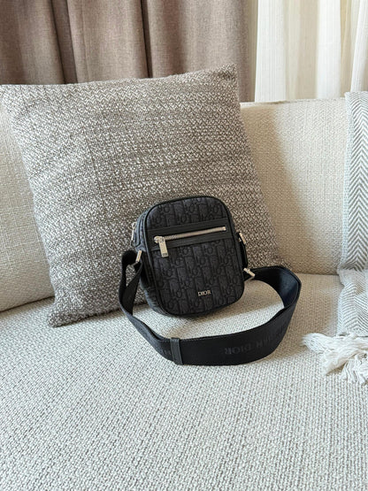 Dior Sling Bag (Vip)