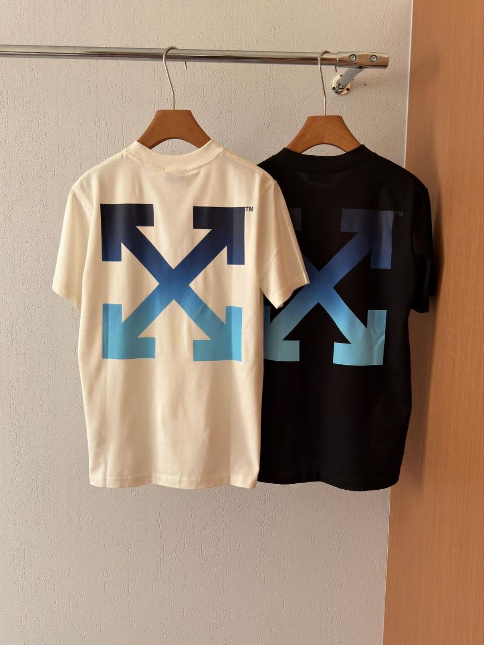 Off White T-shirt