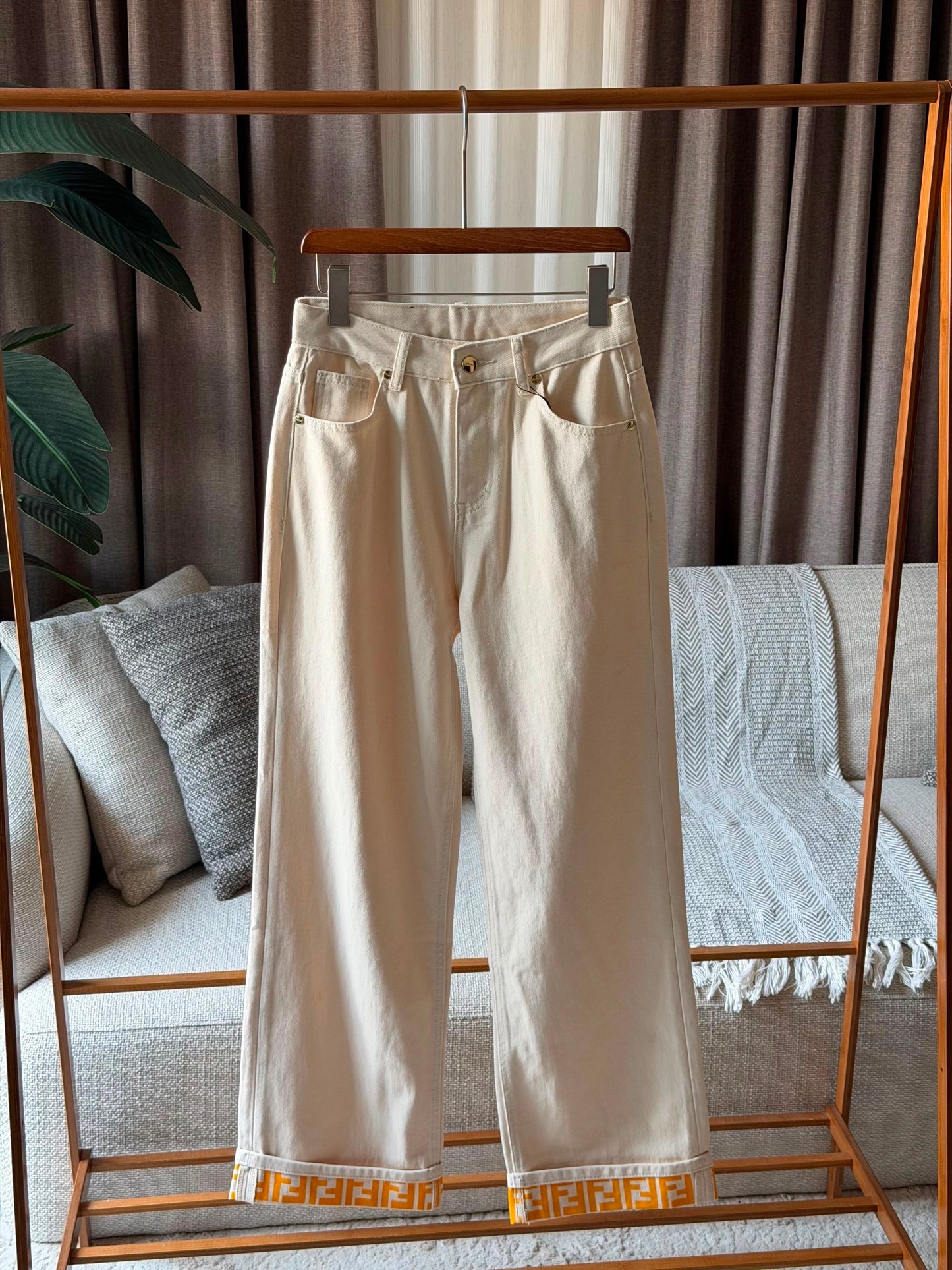Louis Vuitton Pants