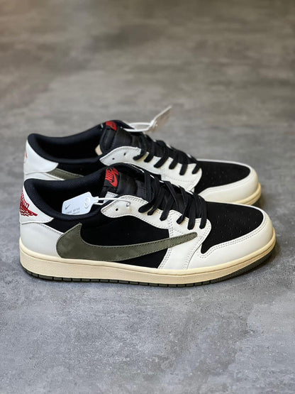 Jordan 1 Low Travis Scott