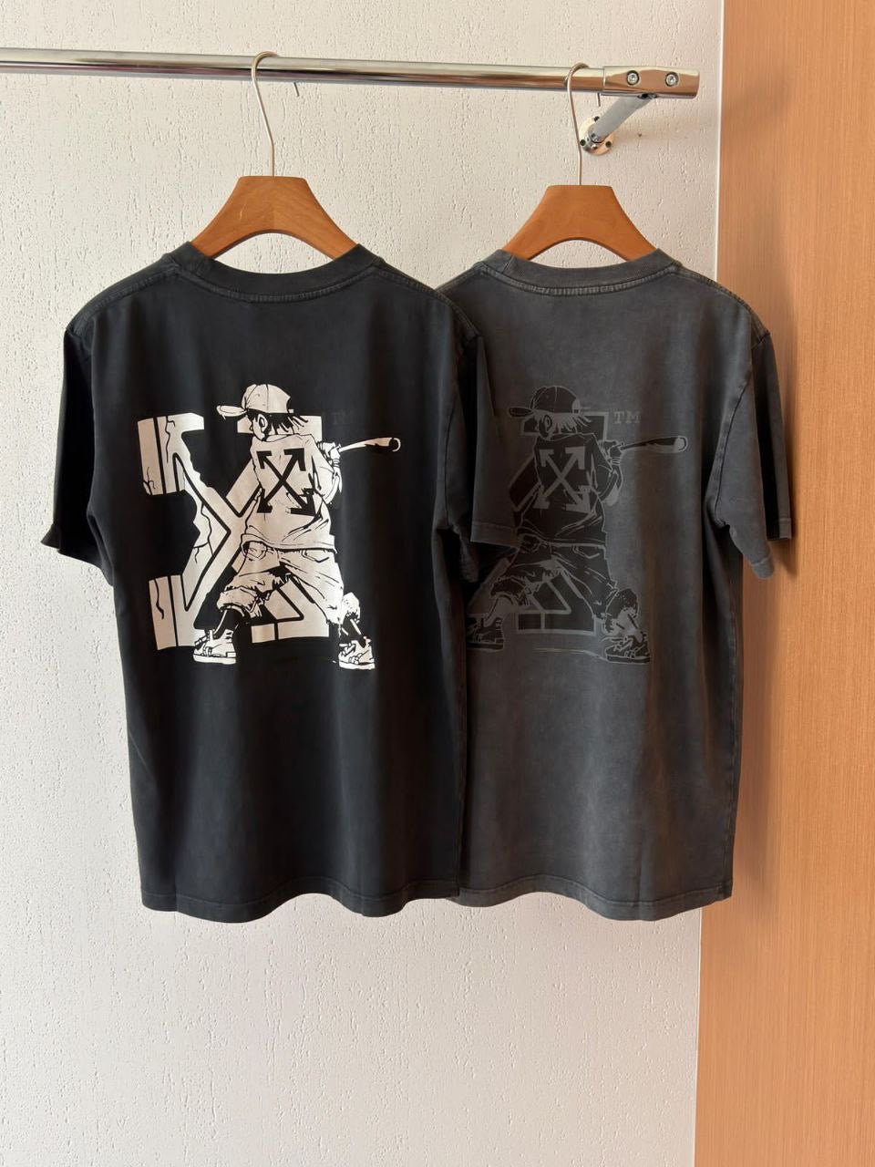 Off White T-shirt
