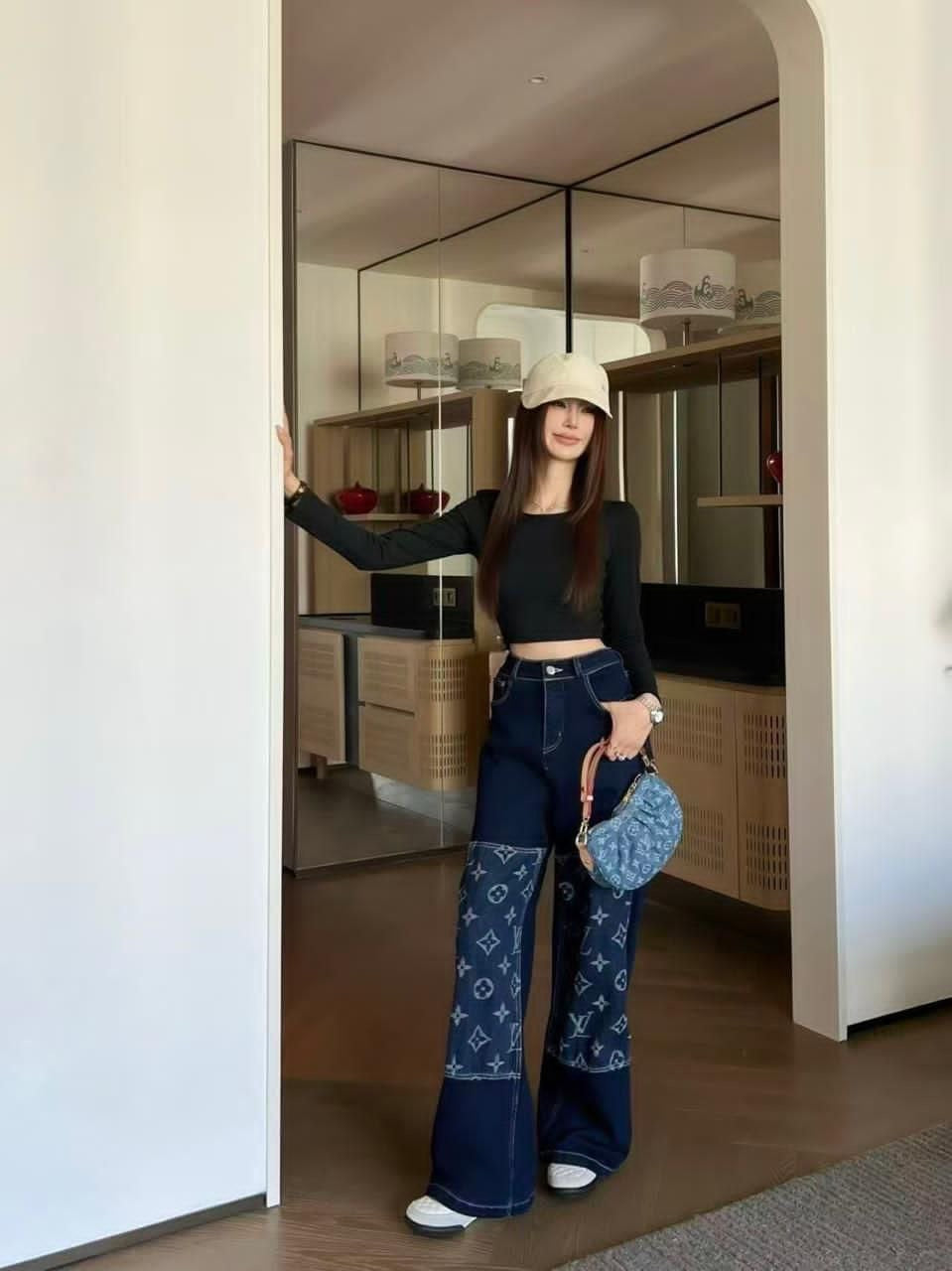 Louis Vuitton Jeans Pants