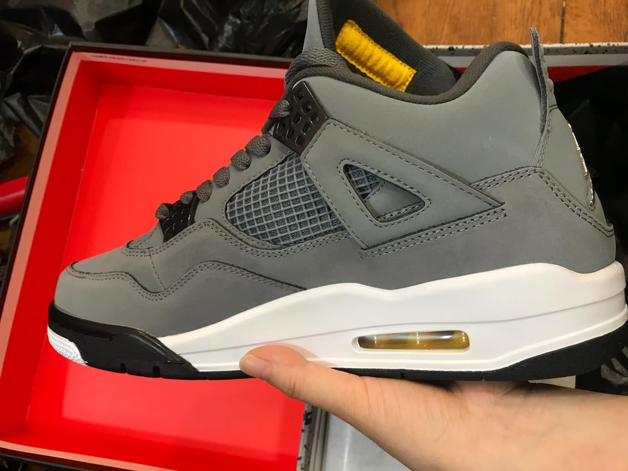 Jordan 4 Cool Grey