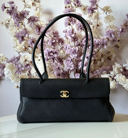 Chanel Shoulder Bag (Vip)