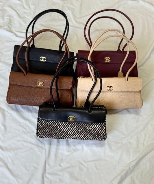 Chanel Shoulder Bag (Vip)