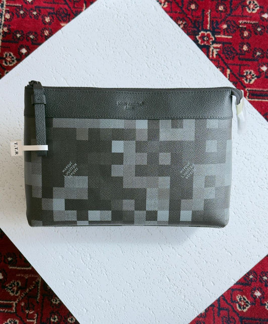 Louis Vuitton Clutch Bag (Vip)