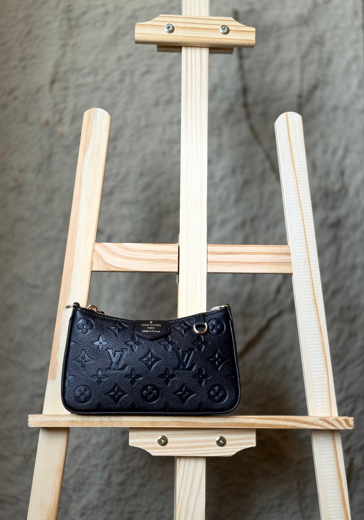 Louis Vuitton Shoulder Bag (VIP)