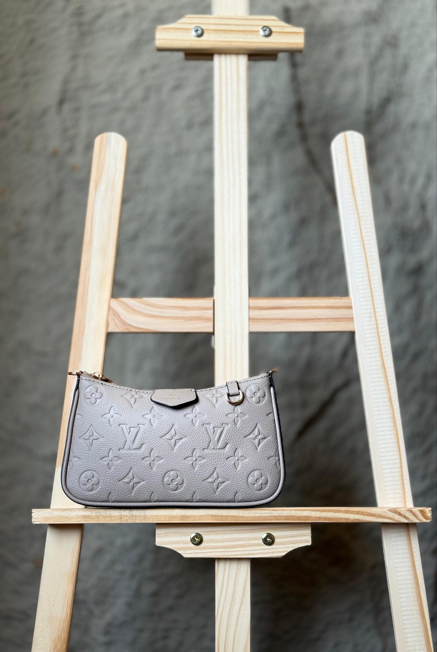 Louis Vuitton Shoulder Bag (VIP)