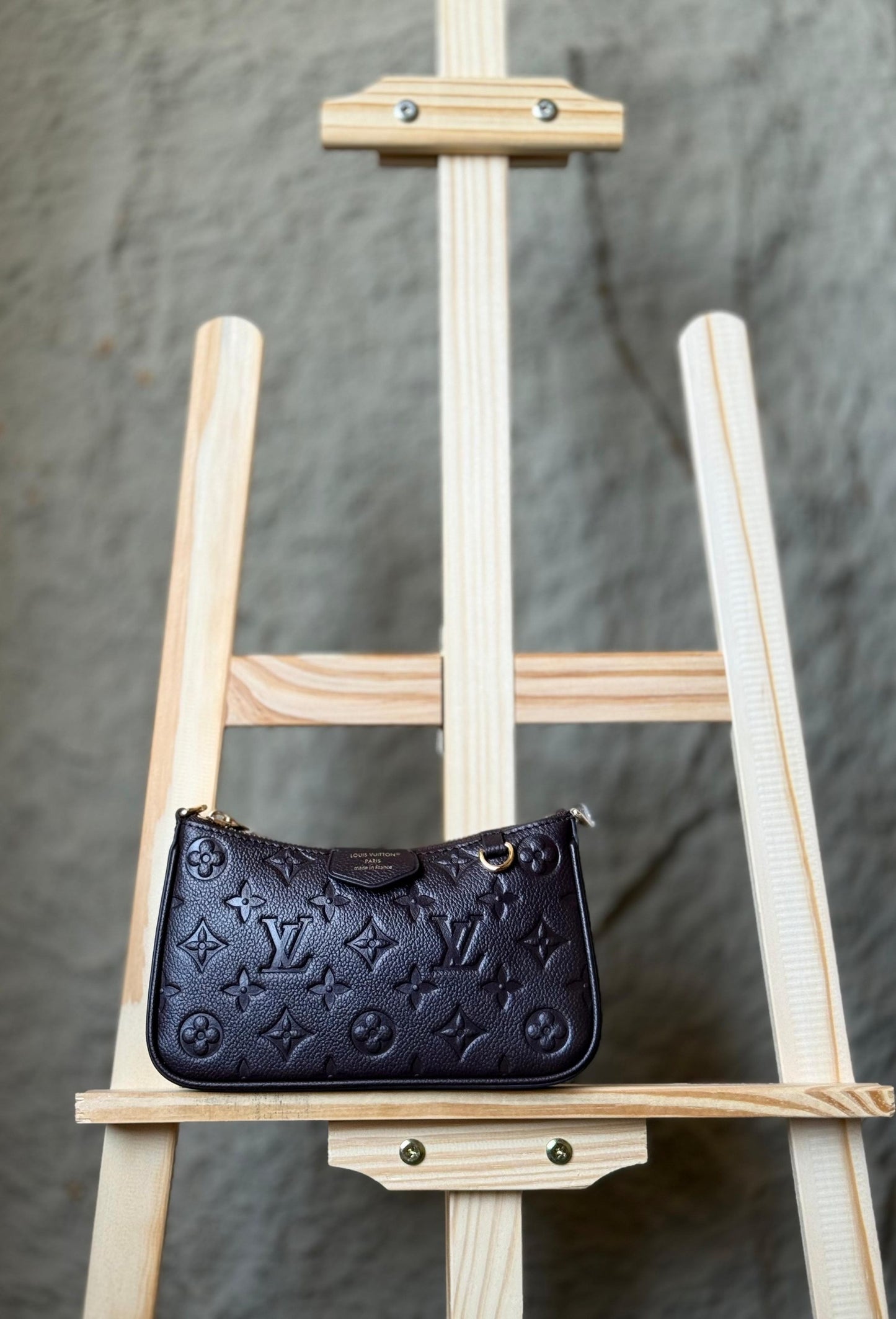 Louis Vuitton Shoulder Bag (VIP)