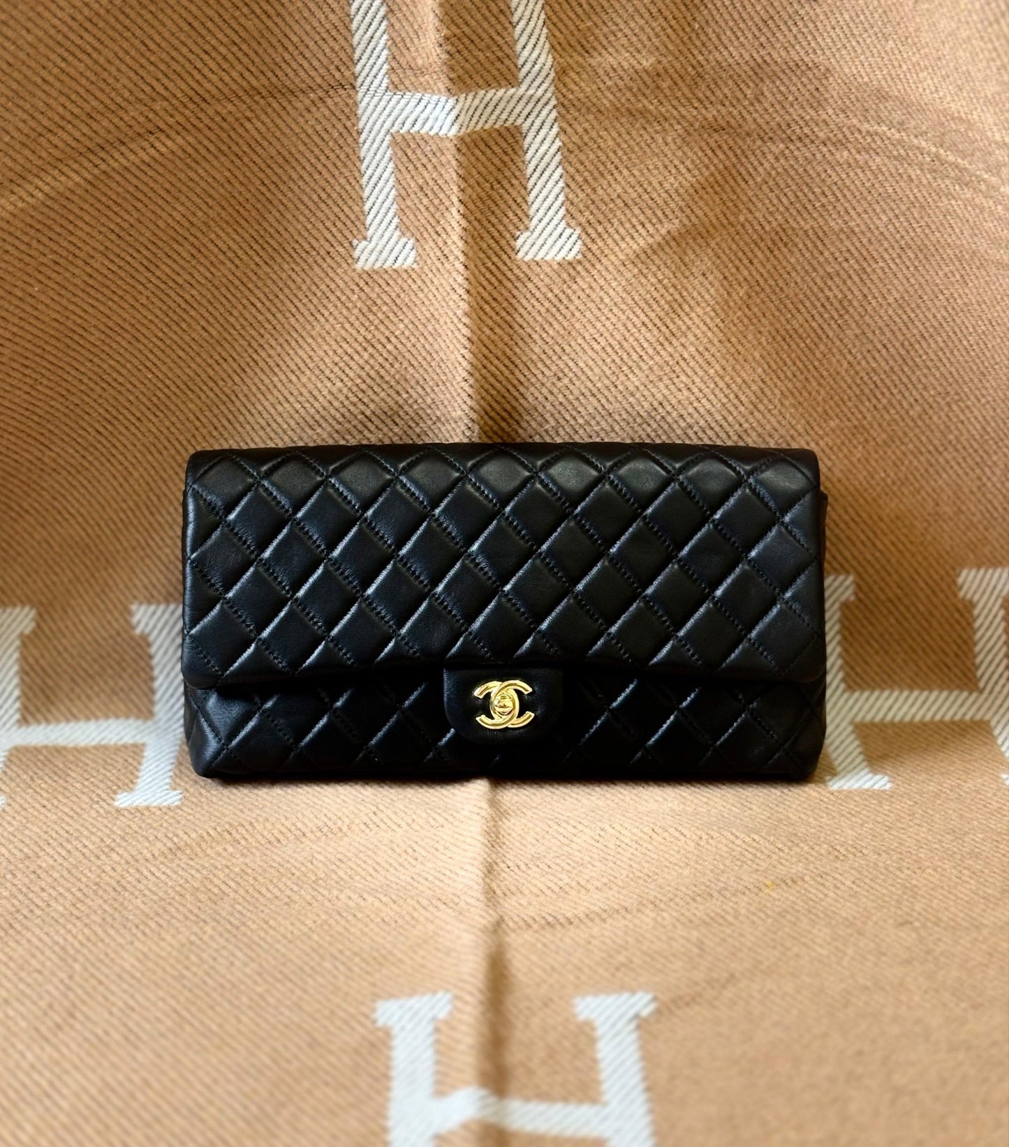 Chanel Clutch Bag (Vip)
