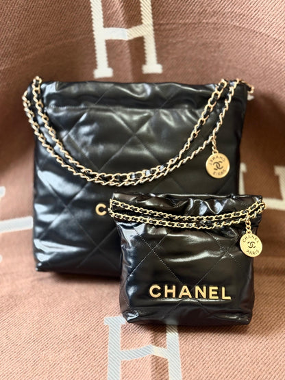 Chanel Shoulder Bag (Vip)
