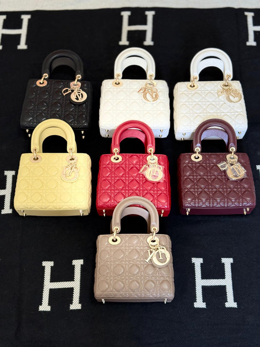 Chanel Handbag 7 Color (VIP)
