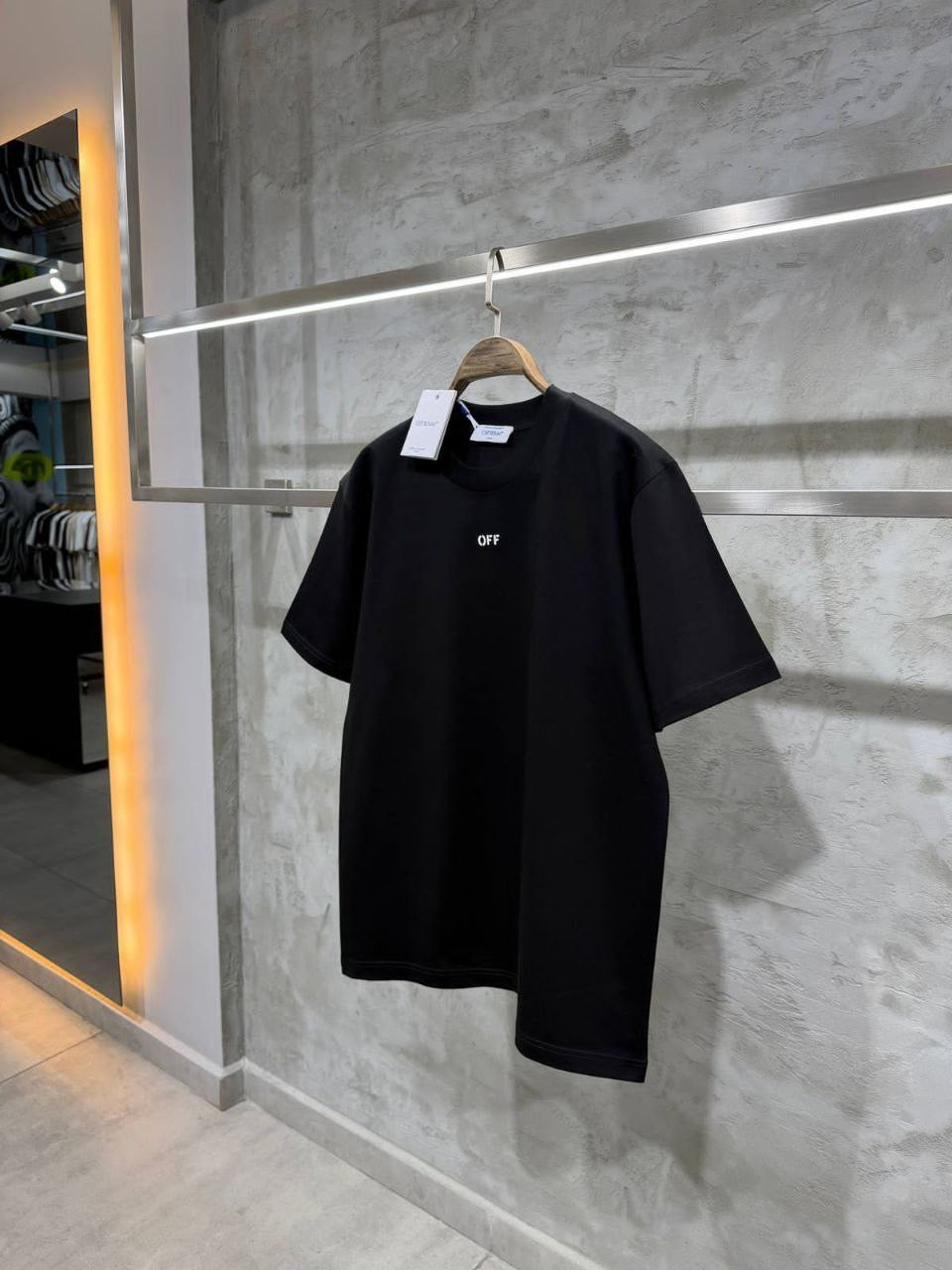 Off White T-shirt