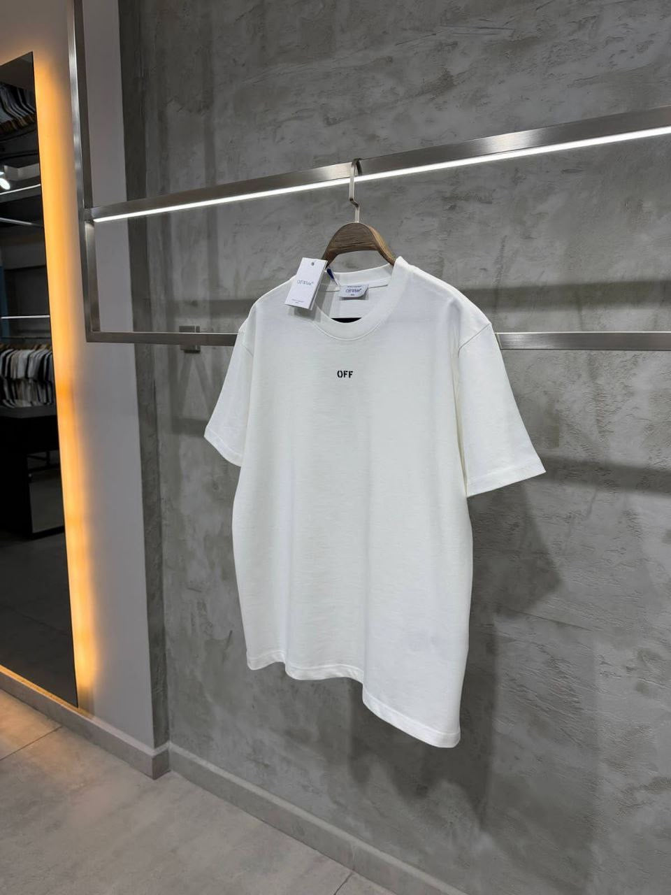 Off White T-shirt
