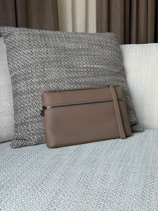 Loro Piana Pouch (VIP Quality)
