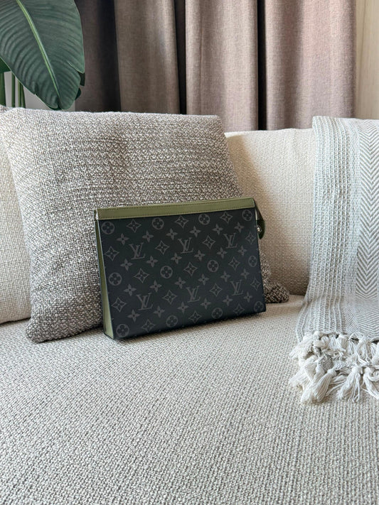 Louis Vuitton CLUTCH Bag (VIP Quality)