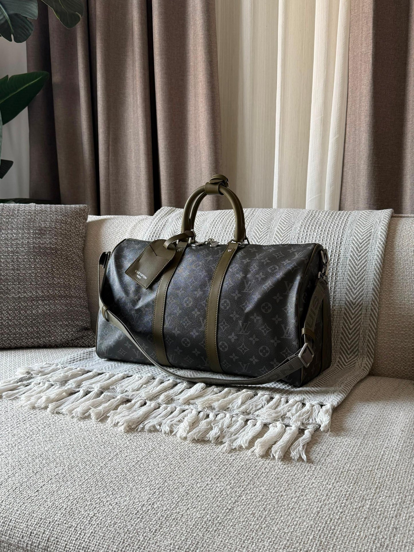 Louis Vuitton Travel Bag (Vip)