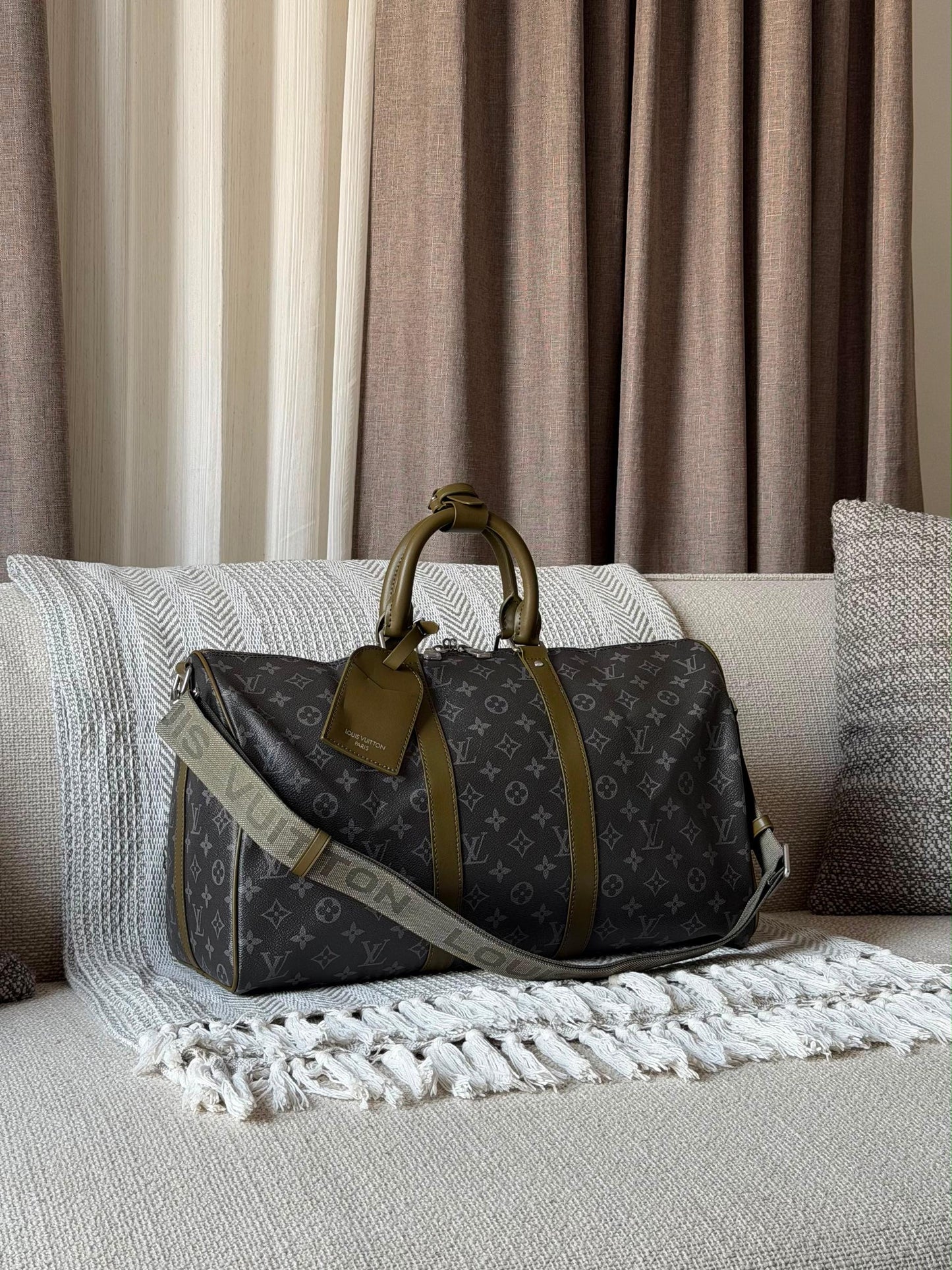 Louis Vuitton Travel Bag (Vip)