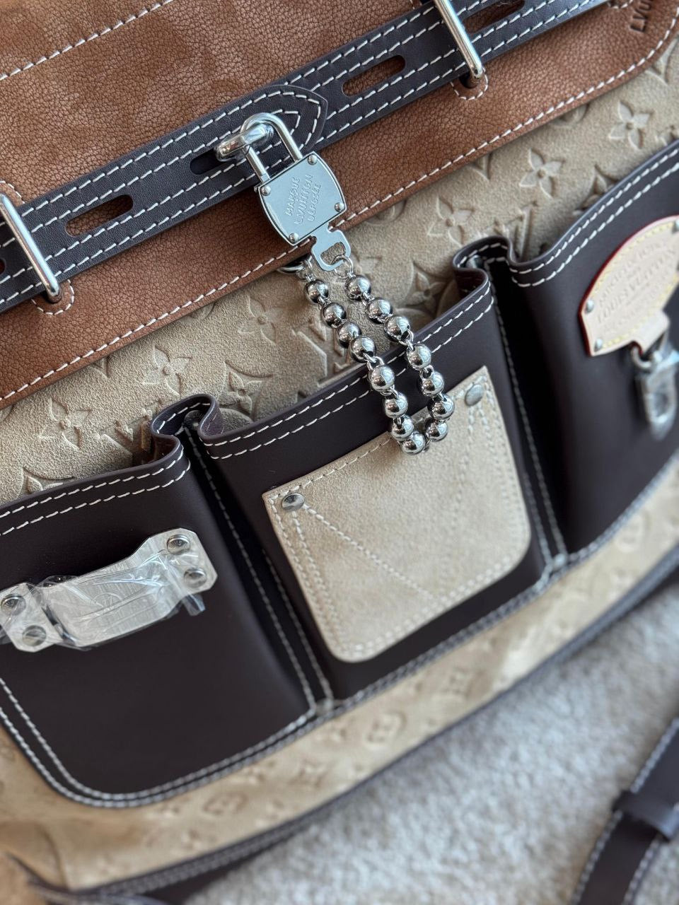 Louis Vuitton Handbag (Vip)