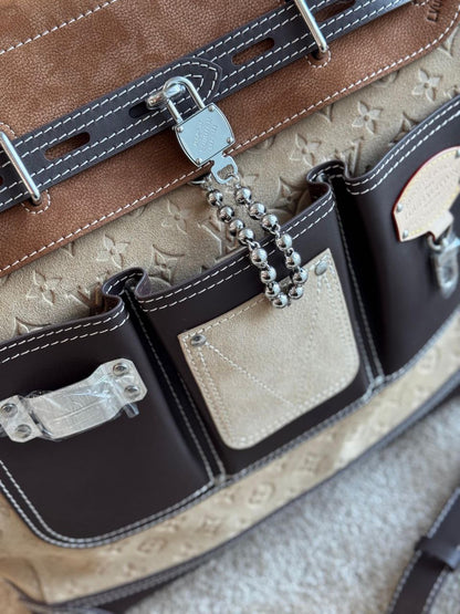 Louis Vuitton Handbag (Vip)